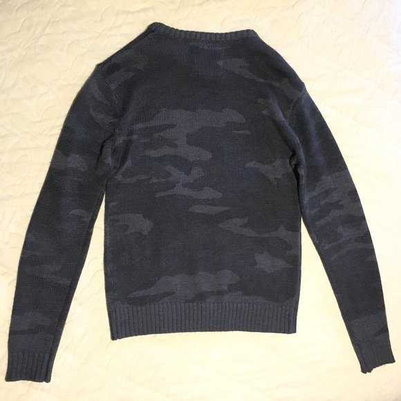 Vintage Y2K Grey Army Camo Grungy Knit Sweater - Picture 4 of 14